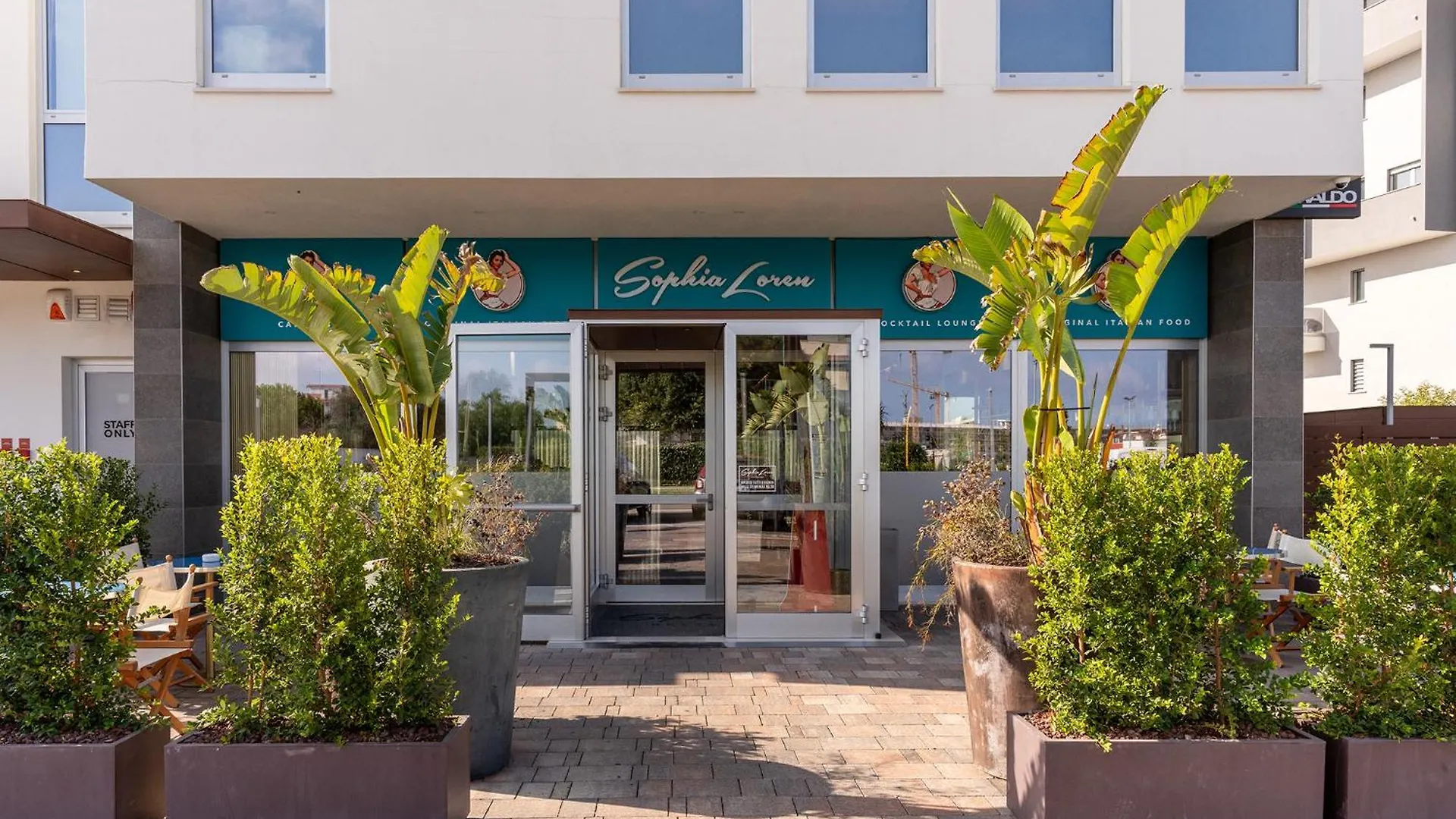 Green Park Penthouse Suite & Pool - Heated Pool - Bari Italy